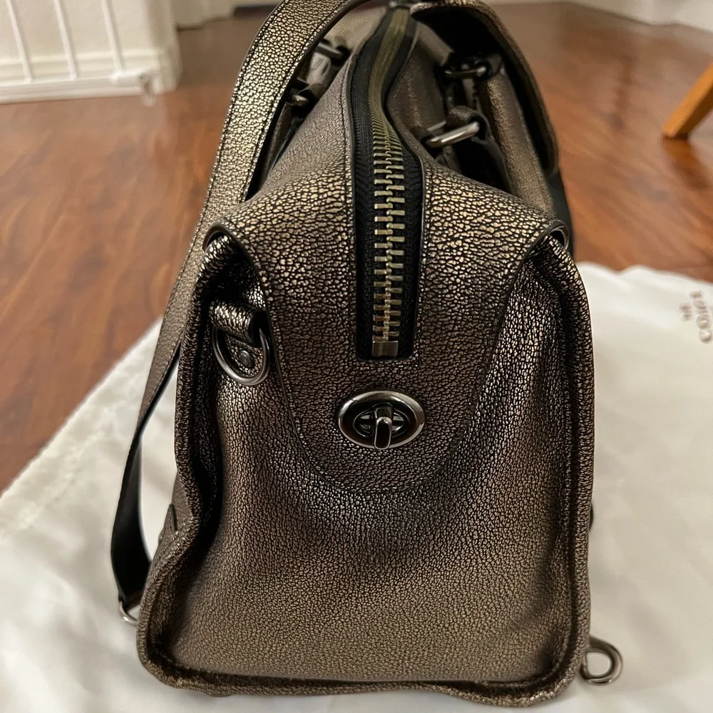 Authentic Coach Handbag - Picture 6 of 7